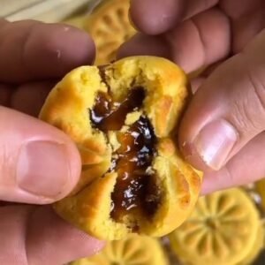 معمول بالحلوى العمانية
